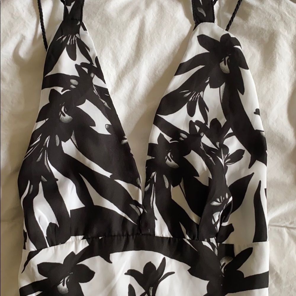 Floral black and white BB Dakota dress size 0